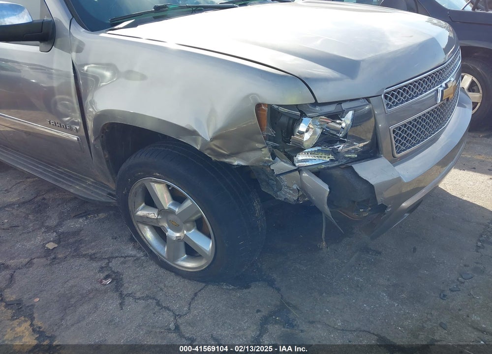 2009 CHEVROLET TAHOE VIN: 1GNFK33029R143324