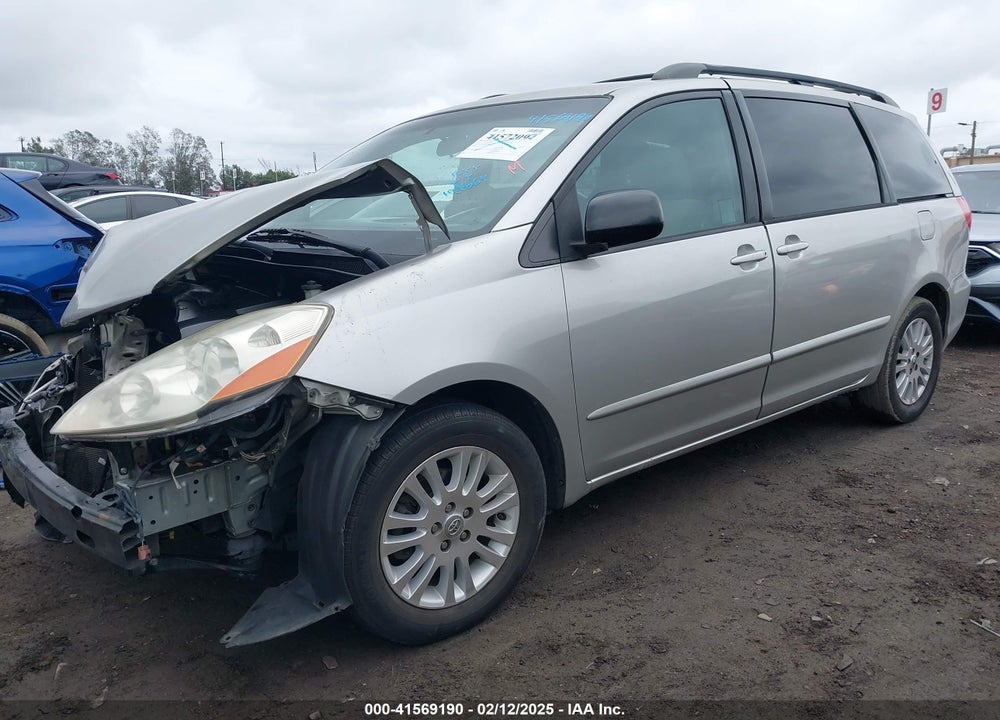 2010 TOYOTA SIENNA LE VIN: 5TDKK4CC5AS322812