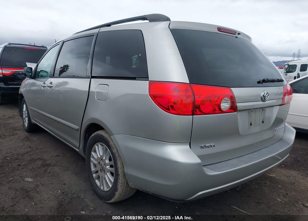 2010 TOYOTA SIENNA LE VIN: 5TDKK4CC5AS322812