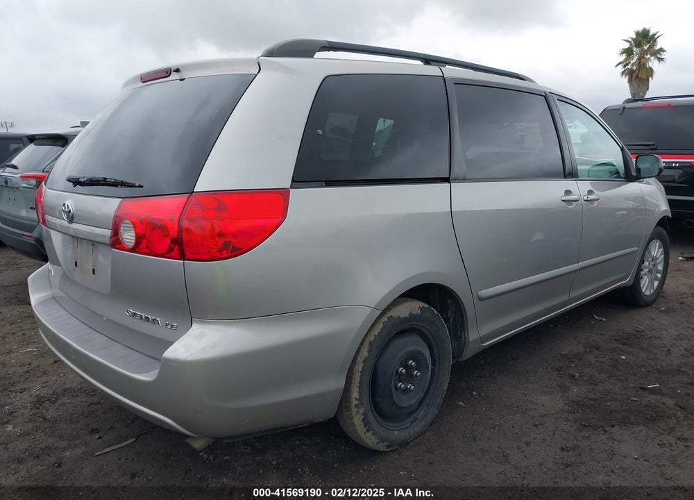 2010 TOYOTA SIENNA LE VIN: 5TDKK4CC5AS322812