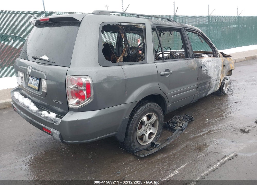 2008 HONDA PILOT EX-L VIN: 5FNYF18538B049102
