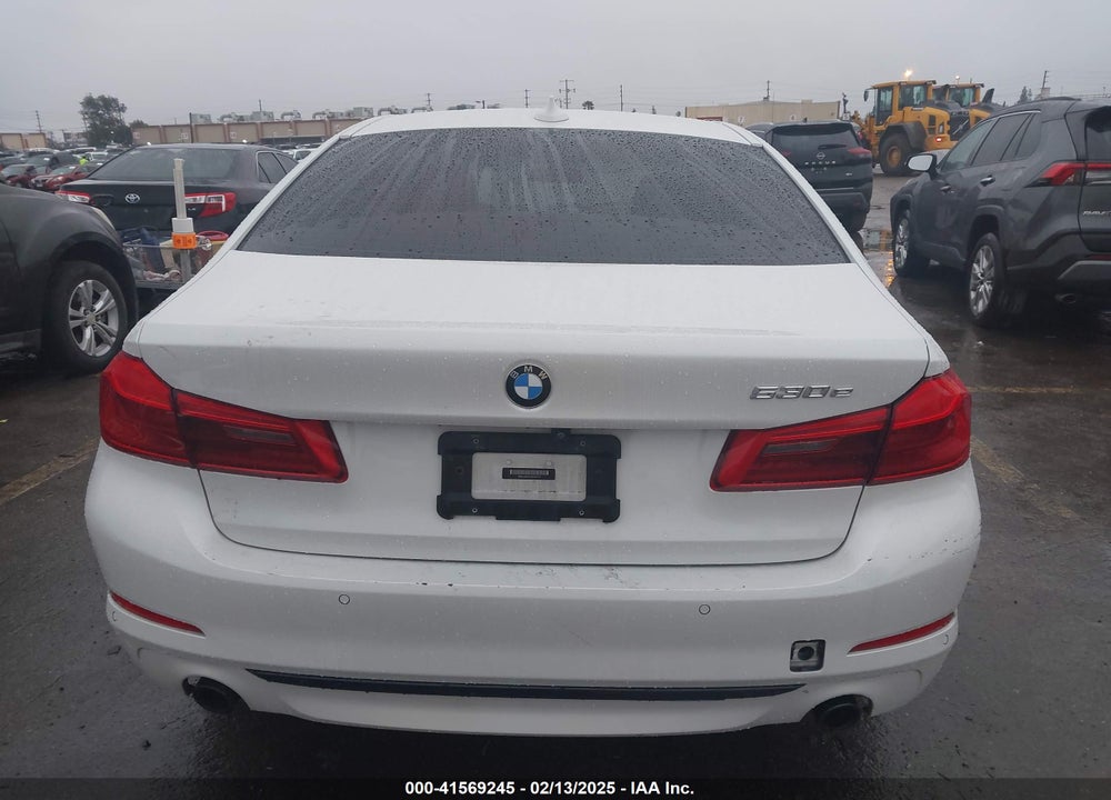 2018 BMW 530E VIN: WBAJA9C54JB250177