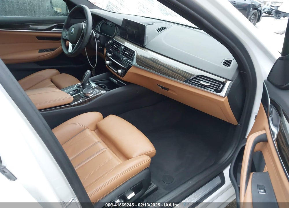 2018 BMW 530E VIN: WBAJA9C54JB250177