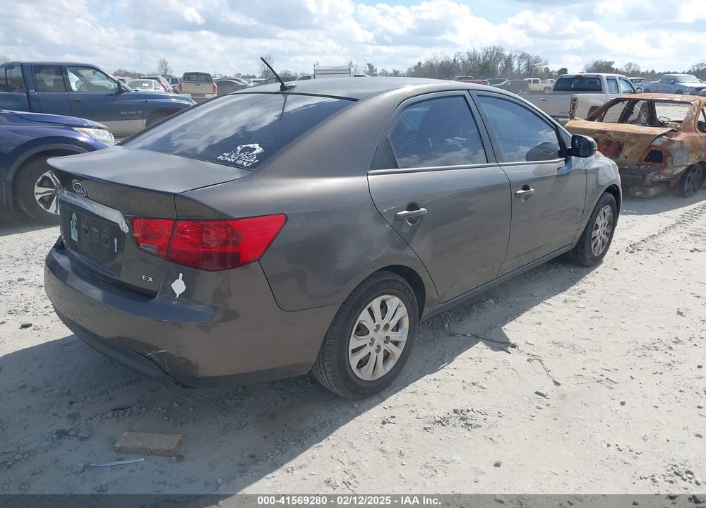 2011 KIA FORTE VIN: KNAFU4A29B5416931