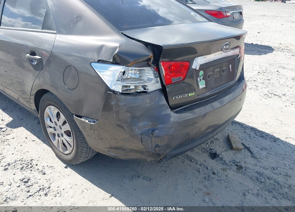 2011 KIA FORTE VIN: KNAFU4A29B5416931