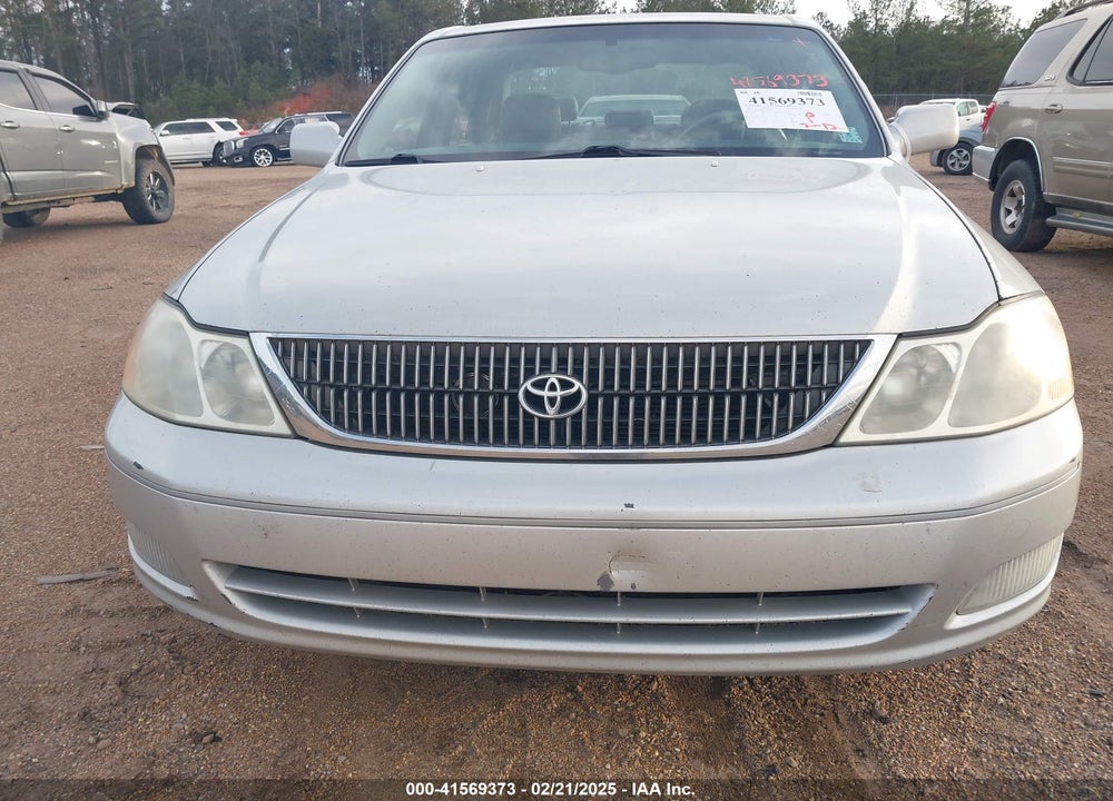 2002 TOYOTA AVALON XLS VIN: 4T1BF28B82U205176