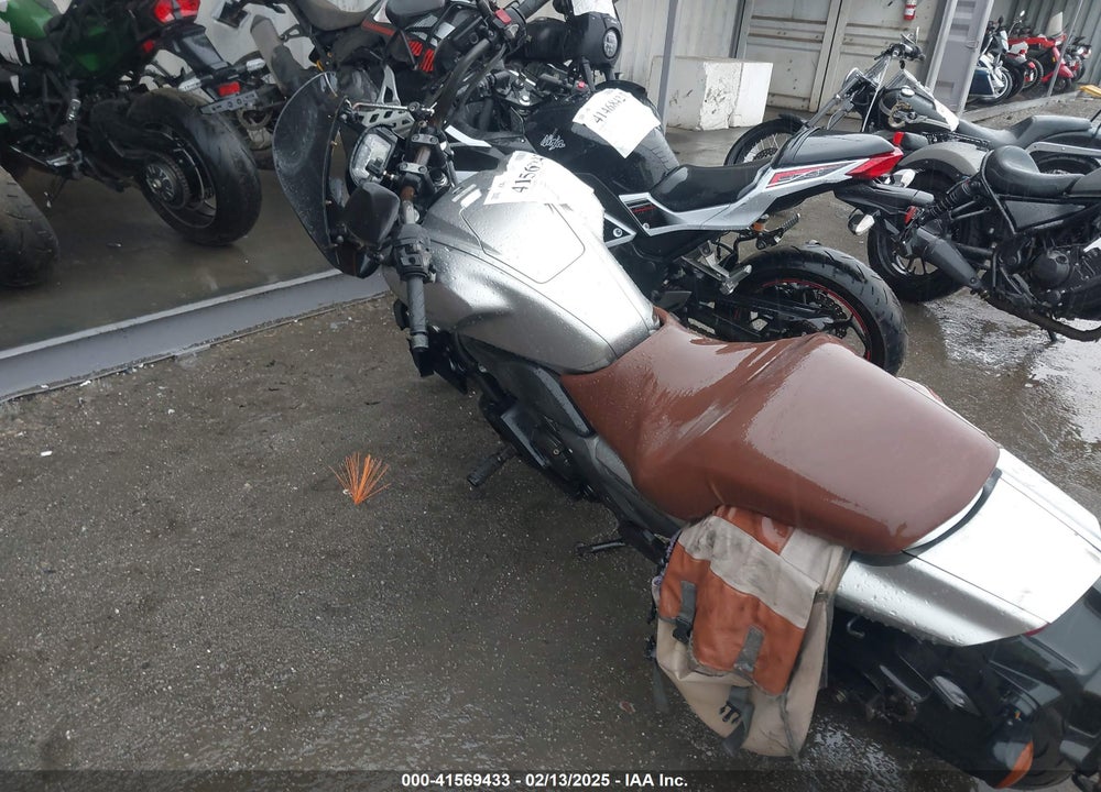 2015 HONDA CTX700 ND VIN: JH2RC6856FK100108