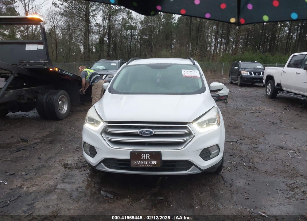 2017 FORD ESCAPE VIN: 1FMCU9G92HUA26299