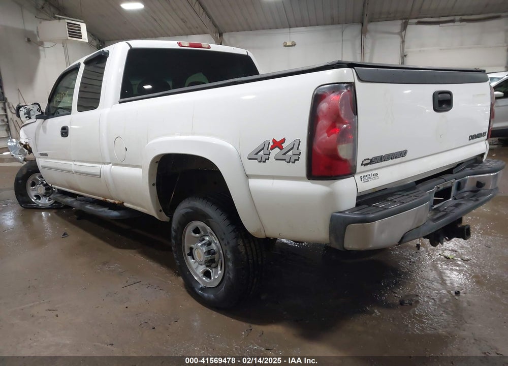 2004 CHEVROLET SILVERADO 2500HD LS VIN: 1GCHK29U44E106345