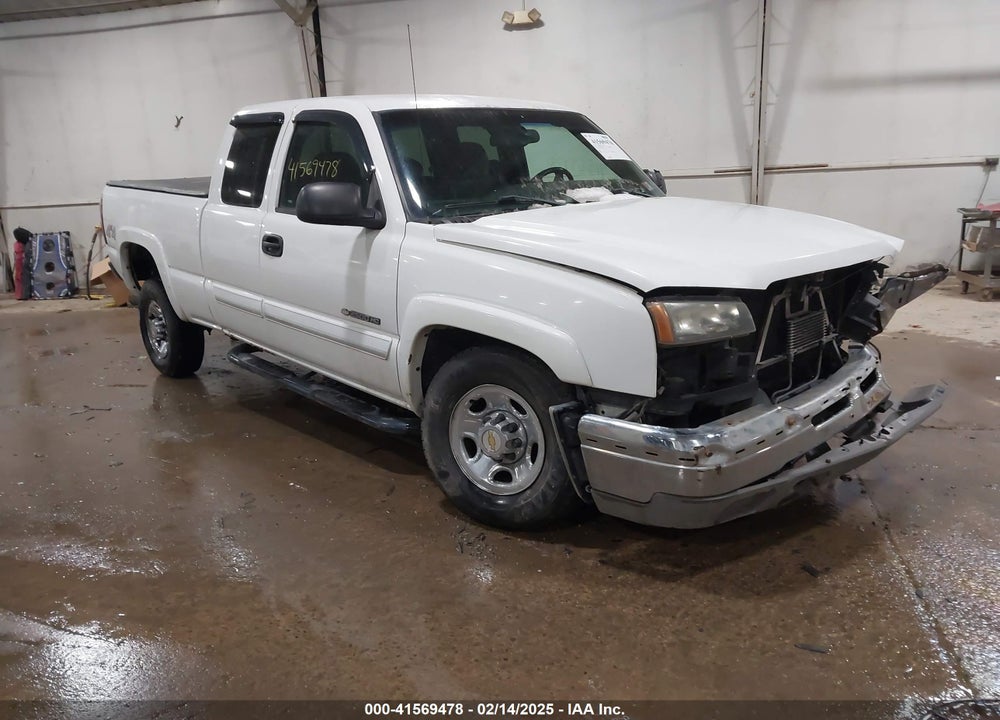 2004 CHEVROLET SILVERADO 2500HD LS VIN: 1GCHK29U44E106345