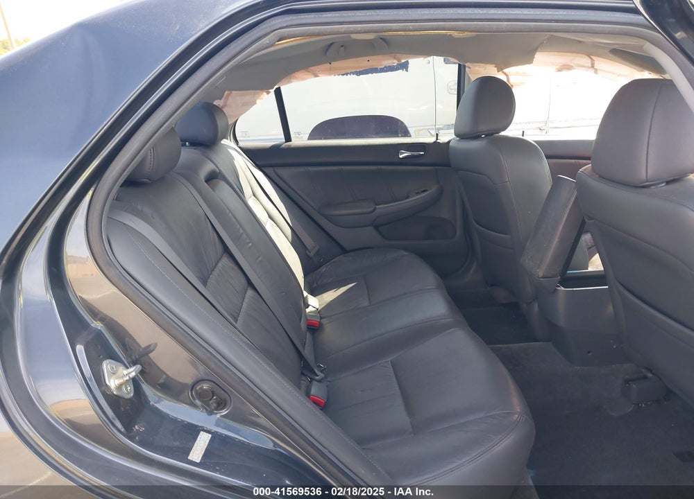 2007 HONDA ACCORD 2.4 EX VIN: 1HGCM567X7A130697