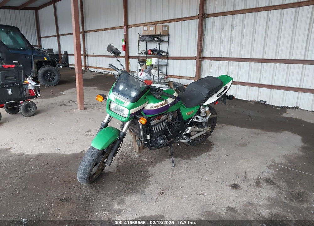 1999 KAWASAKI ZR1100 C VIN: JKAZRBC13XA027382
