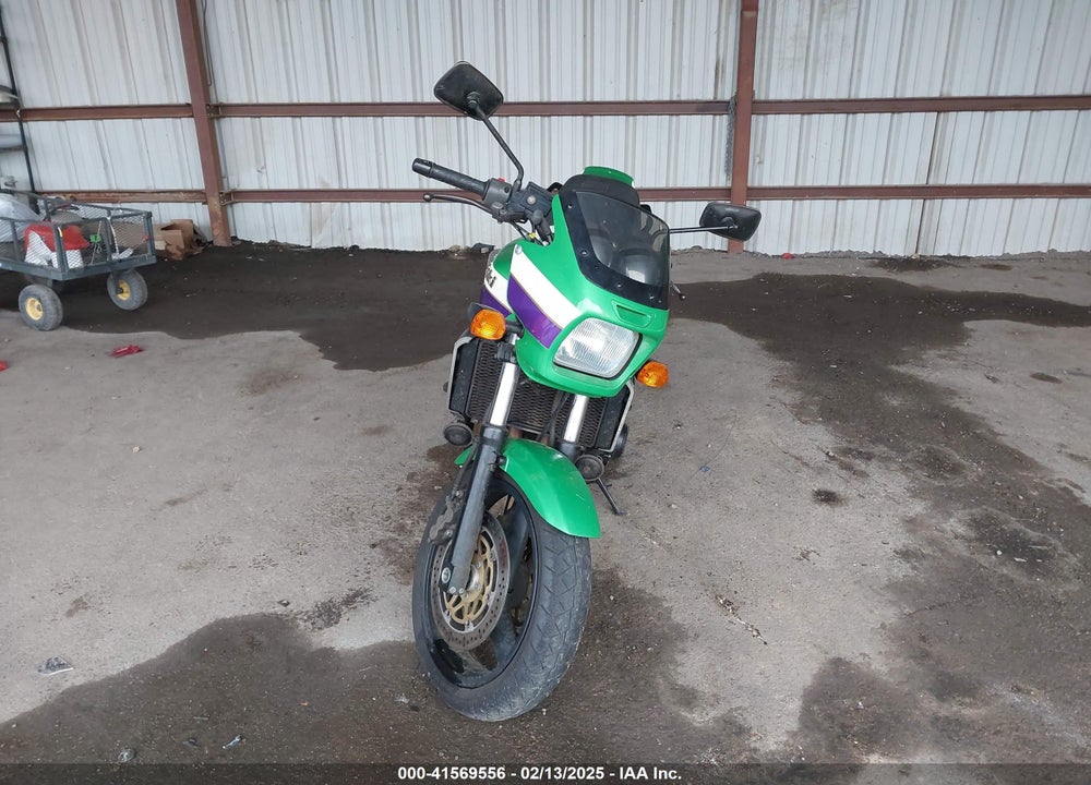 1999 KAWASAKI ZR1100 C VIN: JKAZRBC13XA027382
