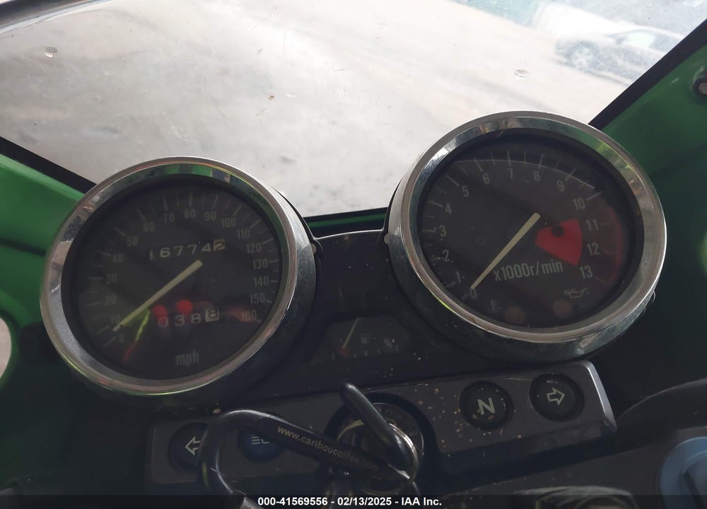1999 KAWASAKI ZR1100 C VIN: JKAZRBC13XA027382