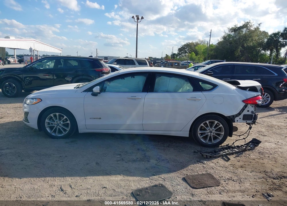 2019 FORD FUSION VIN: 3FA6P0LU7KR240949
