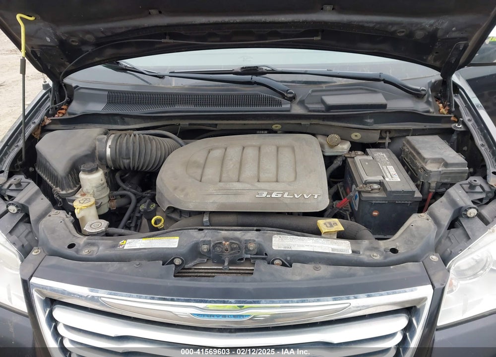 2012 CHRYSLER TOWN & COUNTRY VIN: 2C4RC1CG3CR228162
