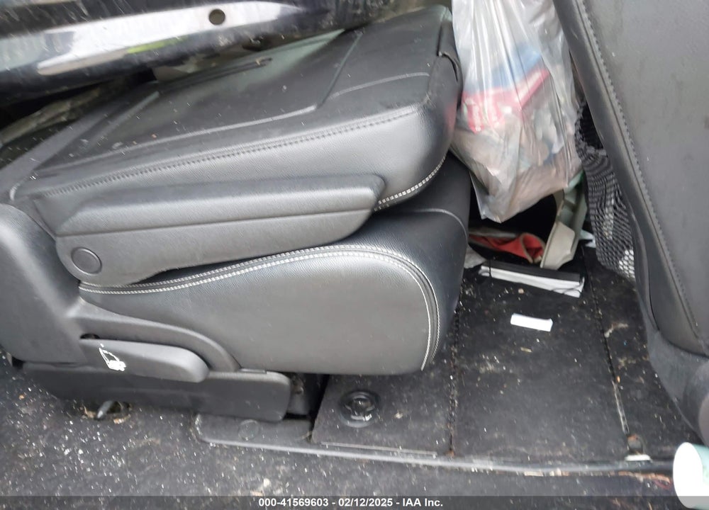 2012 CHRYSLER TOWN & COUNTRY VIN: 2C4RC1CG3CR228162