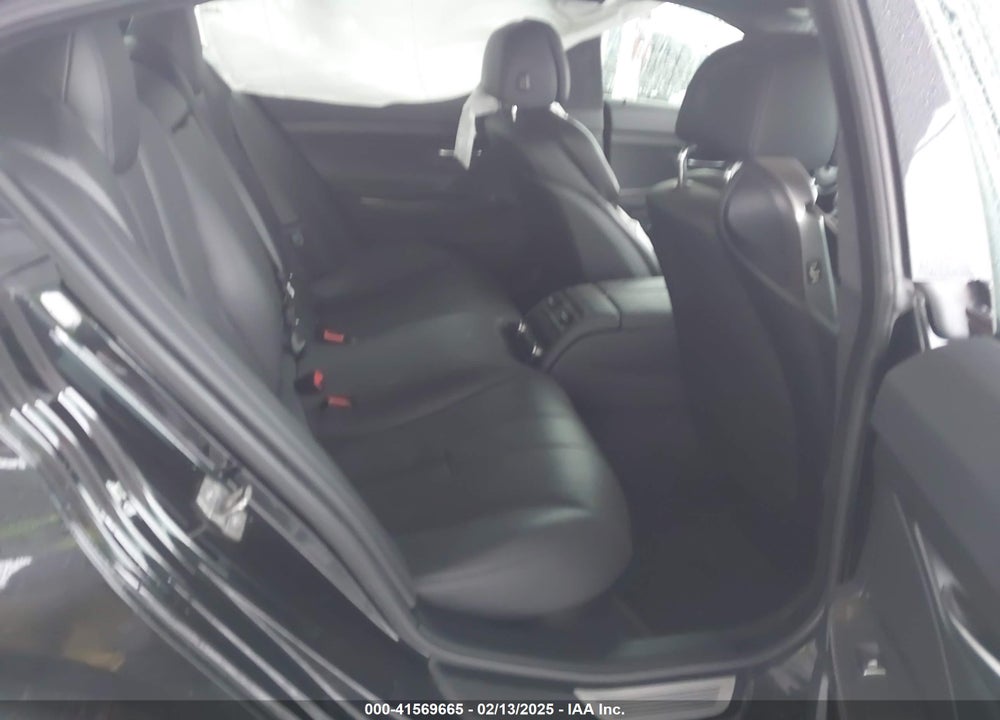 2019 BMW M6 VIN: WBS6E9C55KG808435