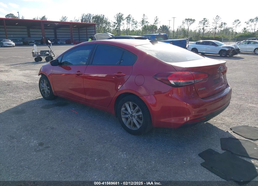2017 KIA FORTE VIN: 3KPFL4A79HE025499