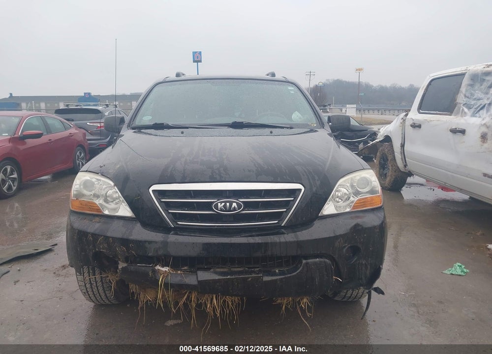 2008 KIA SORENTO VIN: KNDJC735485841748