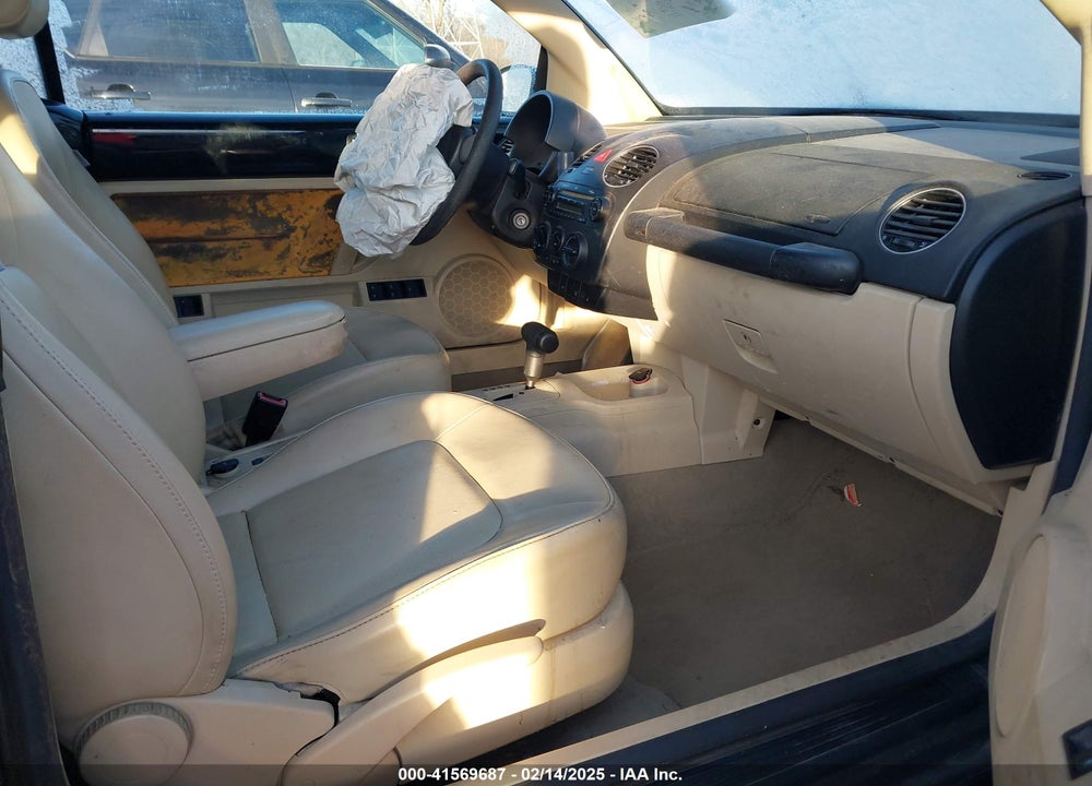 2007 VOLKSWAGEN NEW BEETLE VIN: 3VWRF31Y07M416355