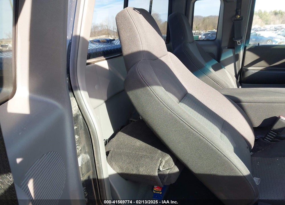 2004 FORD RANGER VIN: 1FTZR45E74PA30957