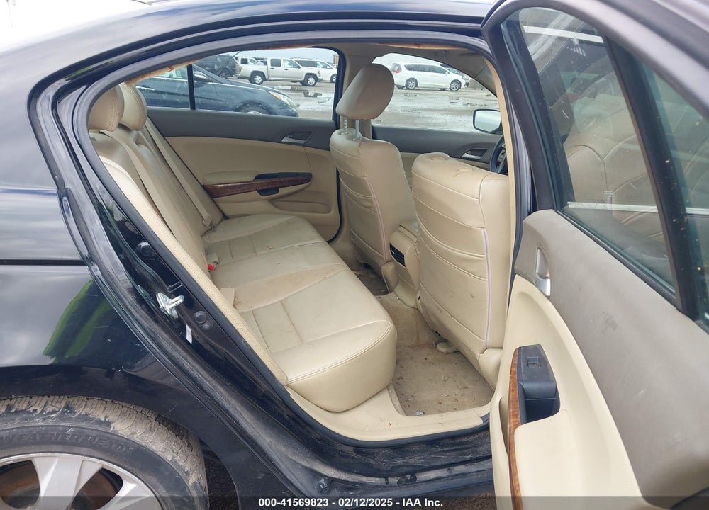2010 HONDA ACCORD 2.4 EX VIN: 1HGCP2F70AA153127