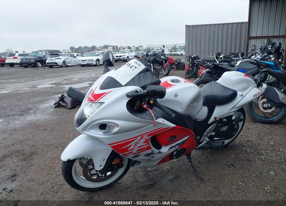 2018 SUZUKI GSX1300 RA VIN: JS1GX72B2J2100988