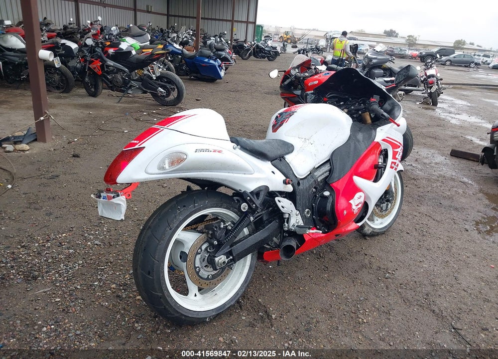 2018 SUZUKI GSX1300 RA VIN: JS1GX72B2J2100988