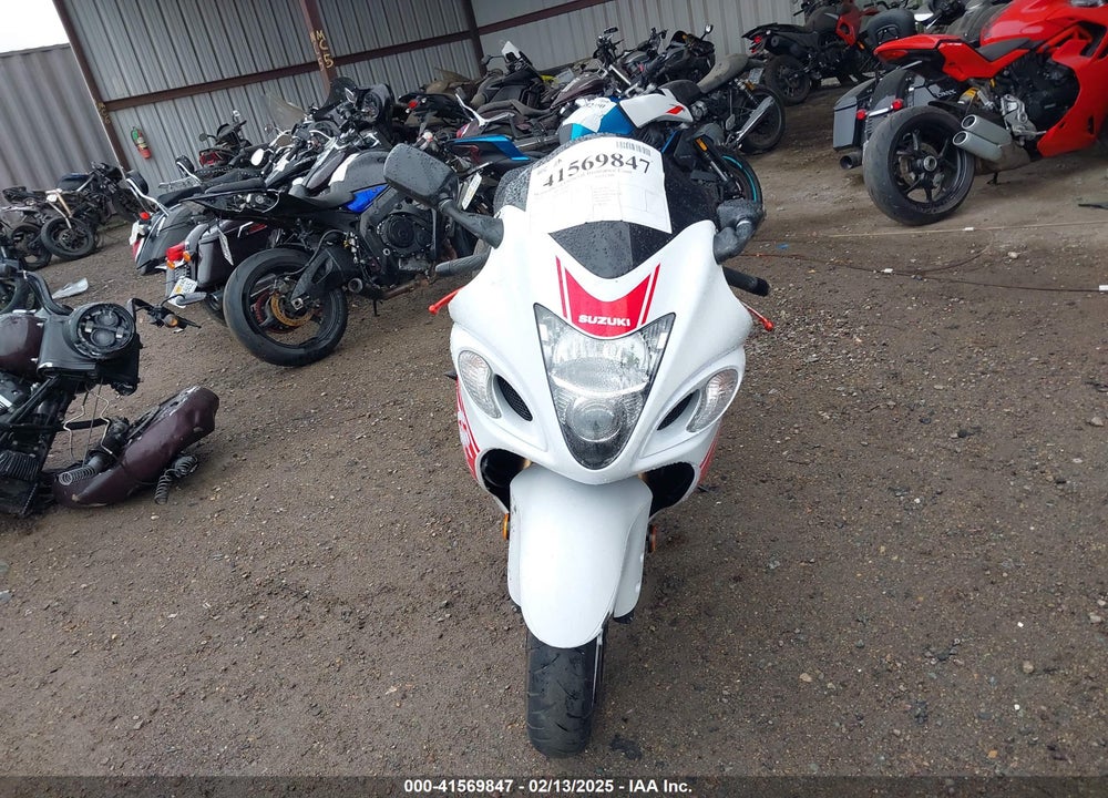 2018 SUZUKI GSX1300 RA VIN: JS1GX72B2J2100988