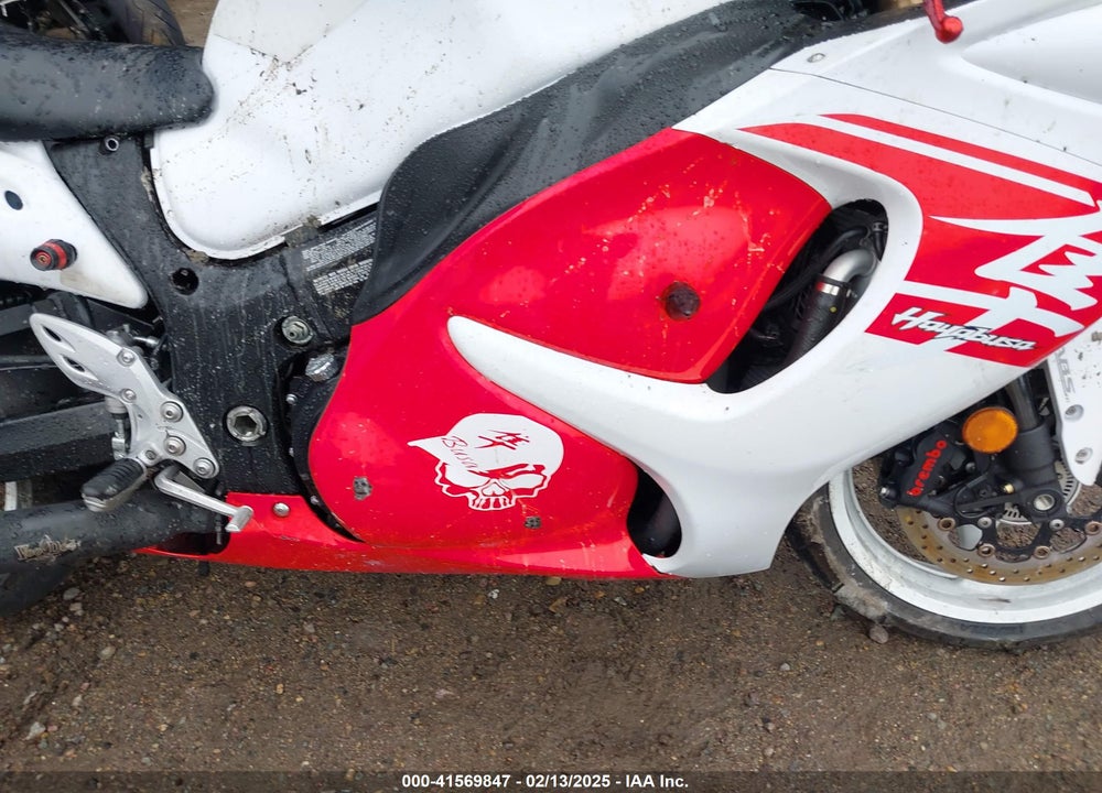 2018 SUZUKI GSX1300 RA VIN: JS1GX72B2J2100988