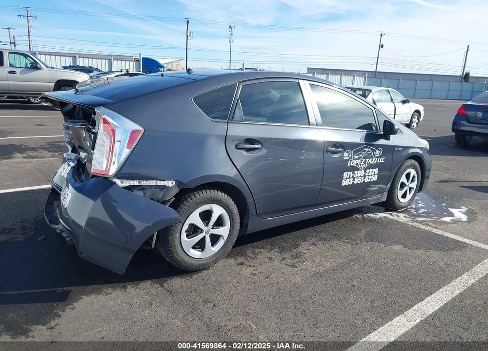 2014 TOYOTA PRIUS VIN: JTDKN3DU3E1743858