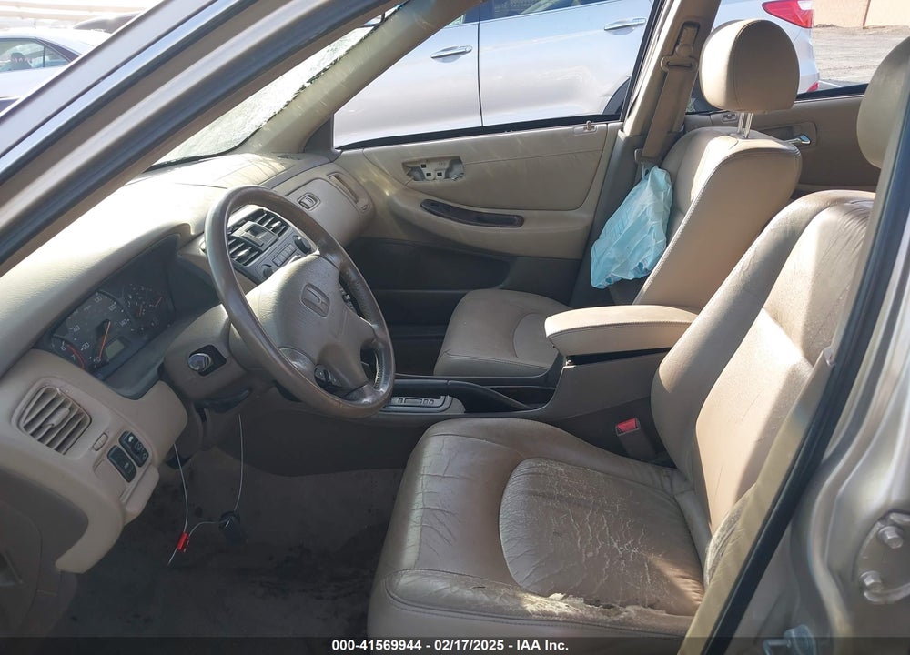 2002 HONDA ACCORD 2.3 EX VIN: JHMCG66042C025938