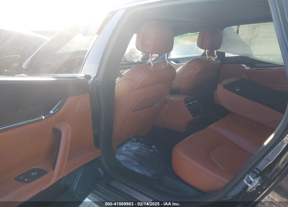 2018 MASERATI QUATTROPORTE VIN: ZAM56YPA0J1270810