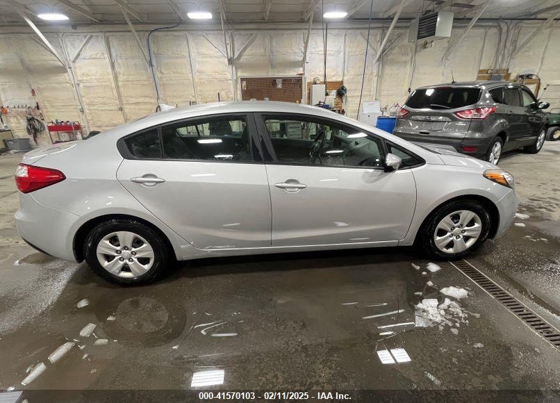 2015 KIA FORTE VIN: KNAFX4A67F5390118