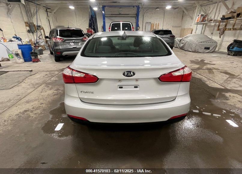 2015 KIA FORTE VIN: KNAFX4A67F5390118