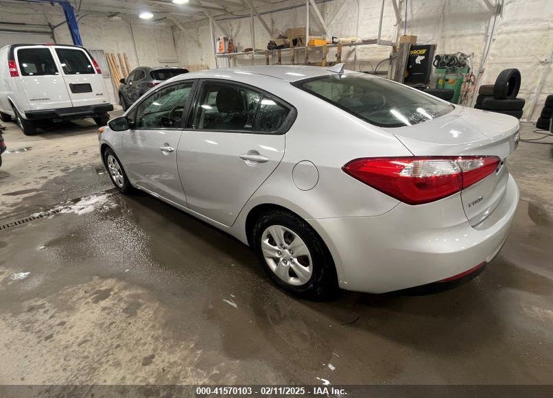 2015 KIA FORTE VIN: KNAFX4A67F5390118