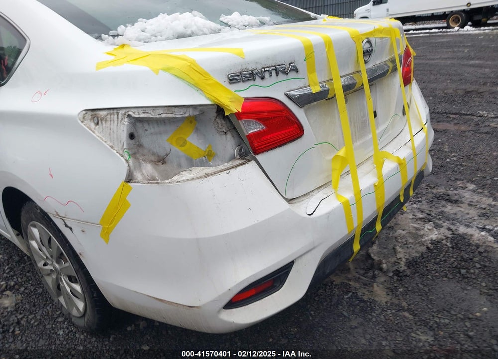 2018 NISSAN SENTRA VIN: 3N1AB7AP7JY330263