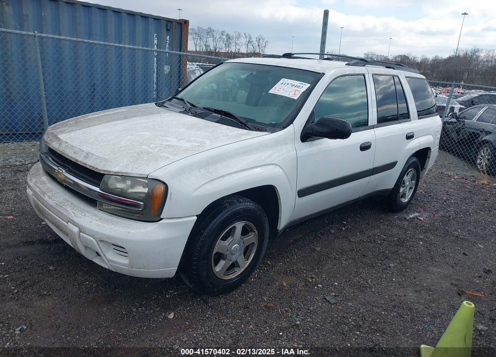 2005 CHEVROLET TRAILBLAZER LS VIN: 1GNDT13SX52304600