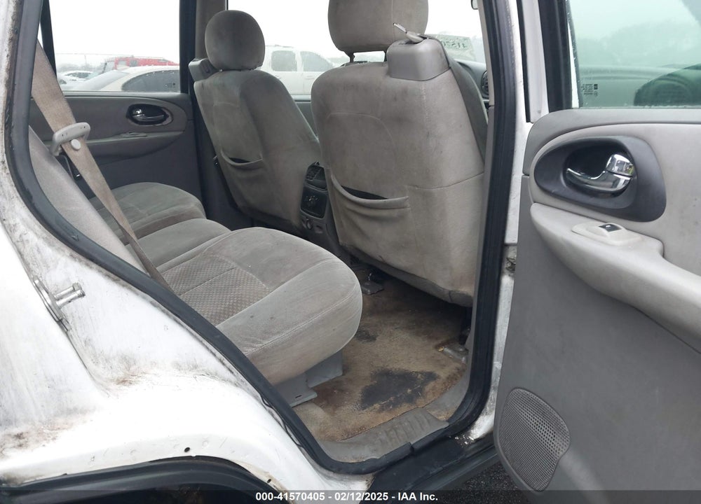 2007 CHEVROLET TRAILBLAZER LS VIN: 1GNDS13SX72301640