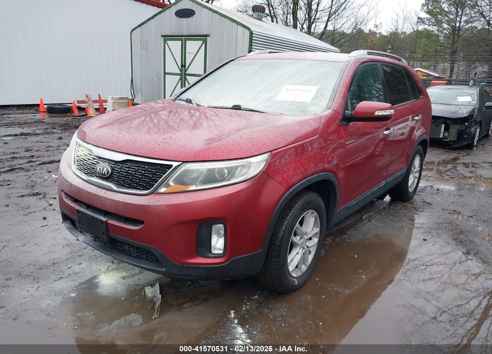 2014 KIA SORENTO LX VIN: 5XYKT3A64EG445380