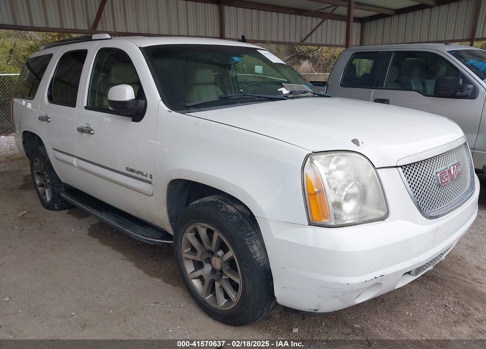 2008 GMC YUKON DENALI VIN: 1GKFK638X8J154783