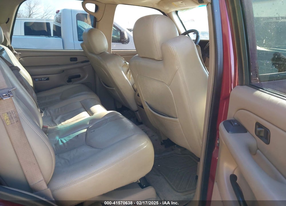 2005 CHEVROLET TAHOE LS VIN: 1GNEC13TX5R133819