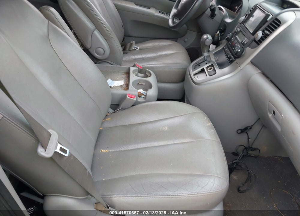 2010 KIA SEDONA VIN: KNDMH4C33A6342127