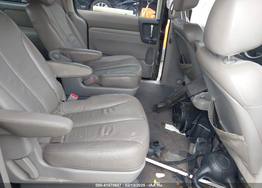 2010 KIA SEDONA VIN: KNDMH4C33A6342127