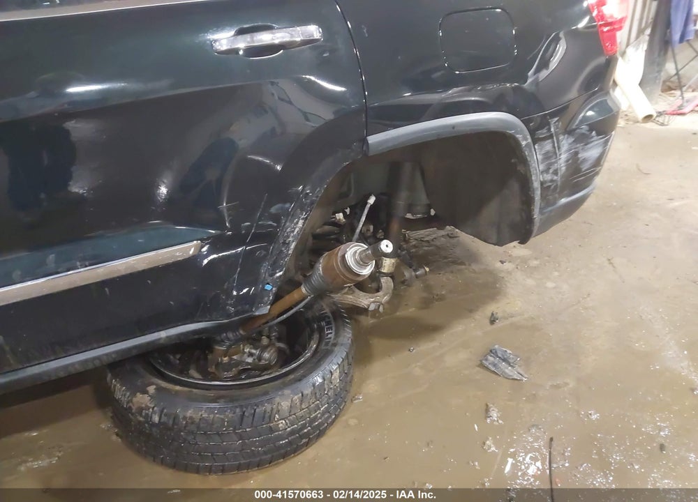 2013 JEEP GRAND CHEROKEE OVERLAND VIN: 1C4RJECT4DC526465