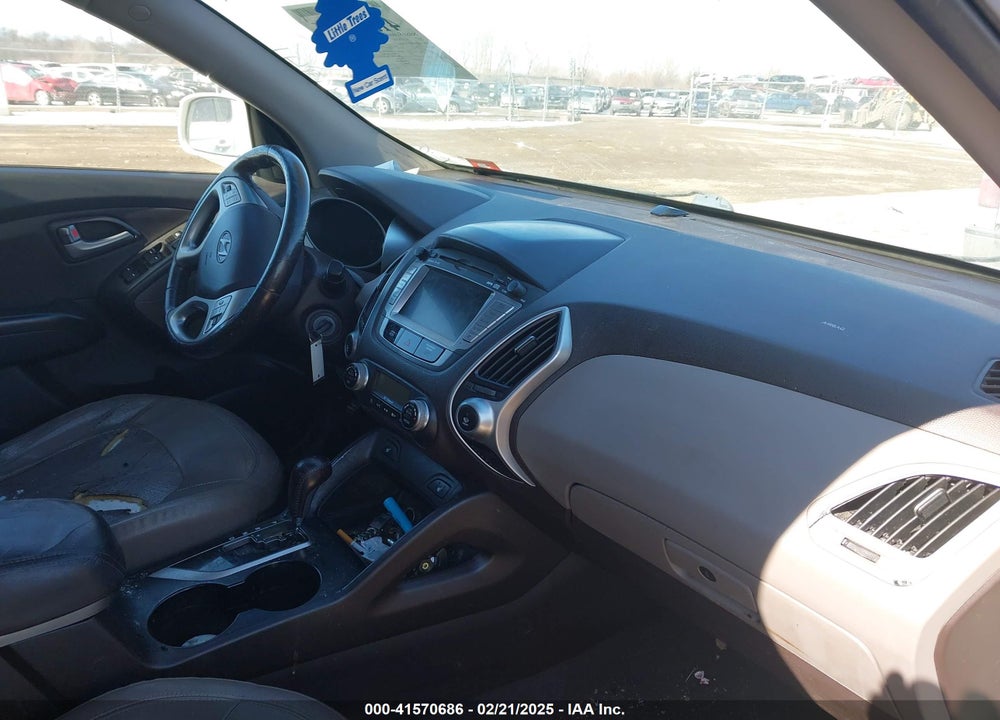 2012 HYUNDAI TUCSON LIMITED VIN: KM8JU3AC2CU391941