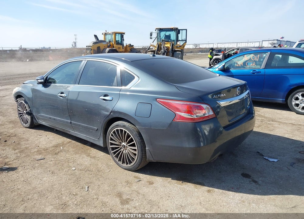 2013 NISSAN ALTIMA VIN: 1N4AL3AP1DN549195