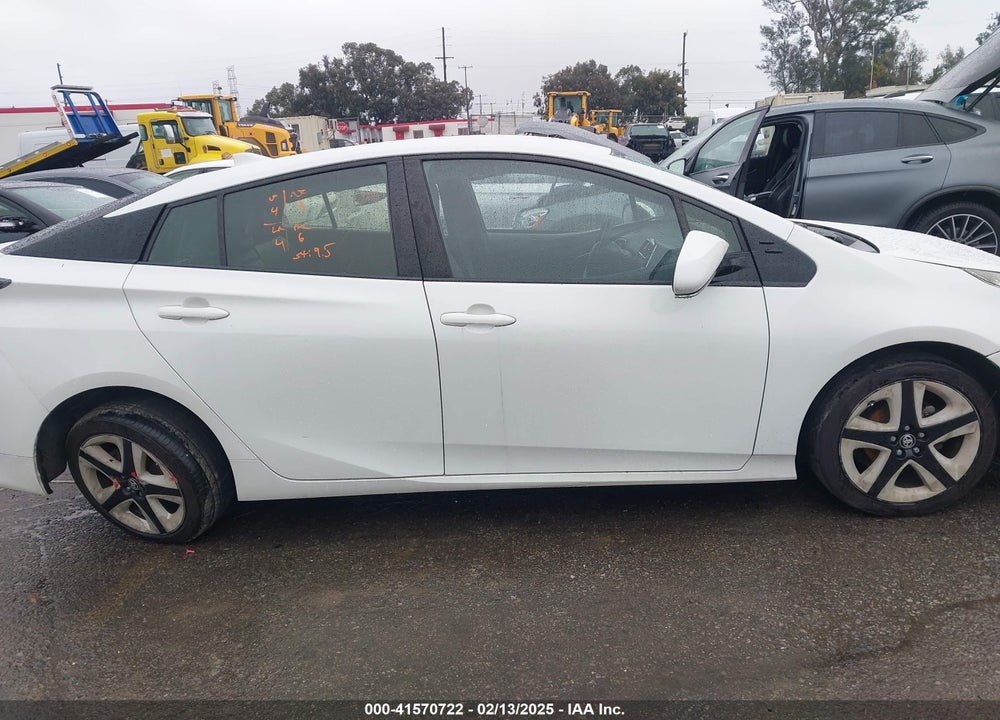 2016 TOYOTA PRIUS VIN: JTDKARFU5G3018930