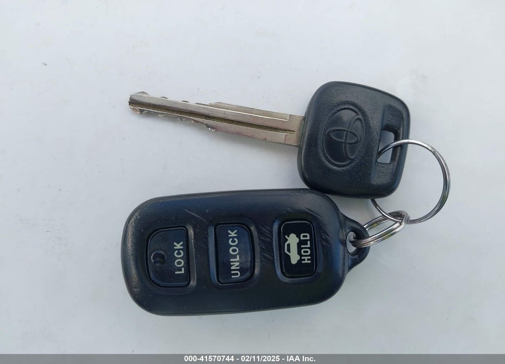 2005 TOYOTA CAMRY LE VIN: 4T1BE32K95U099133